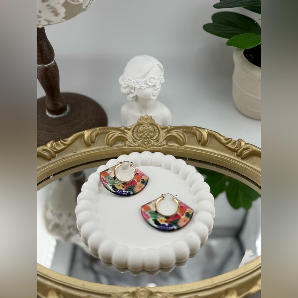 Floral Statement Hoop Earrings – Bold & Colorful Fan Shape 🌸✨